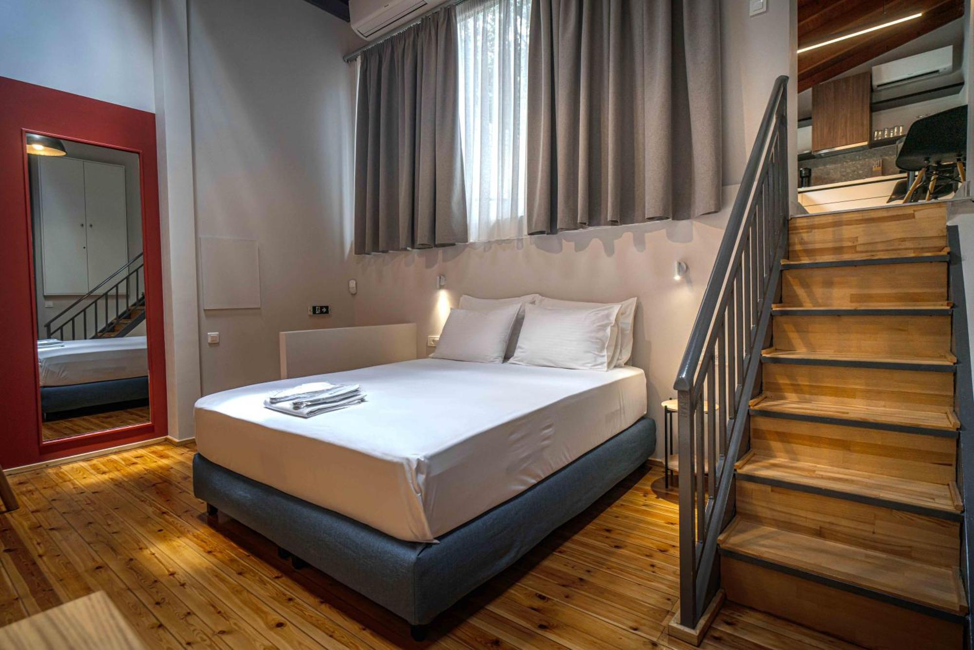 Belle Athenes - Luxury Rooms At Monastiraki Railway Station מראה חיצוני תמונה
