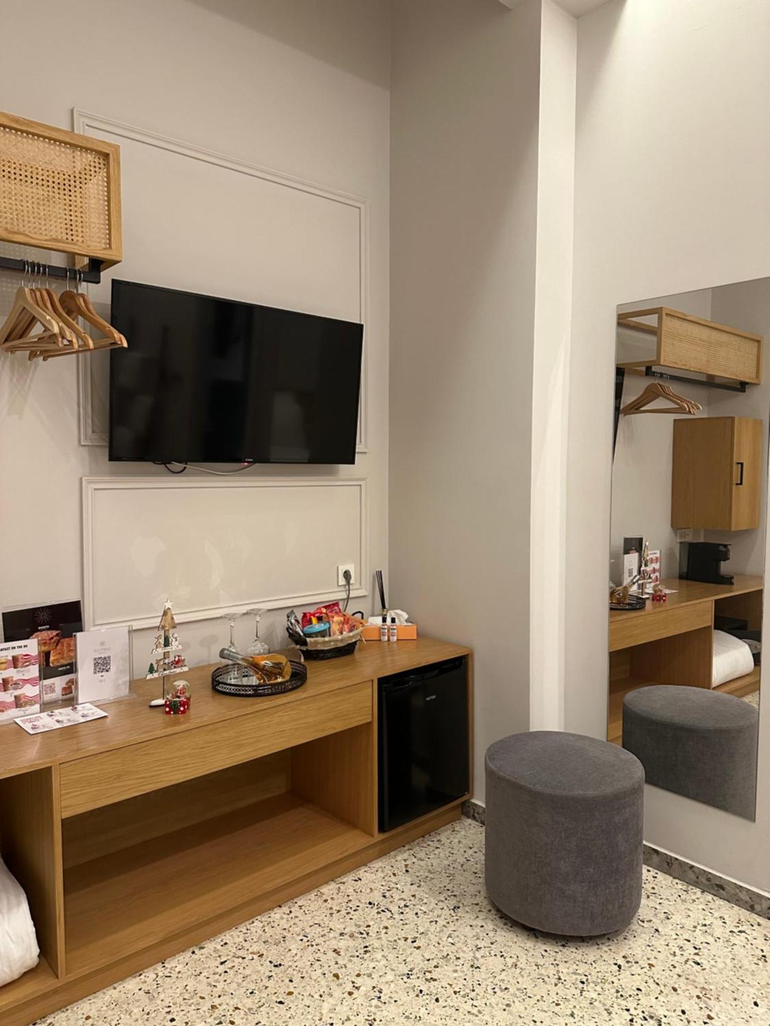 Belle Athenes - Luxury Rooms At Monastiraki Railway Station מראה חיצוני תמונה