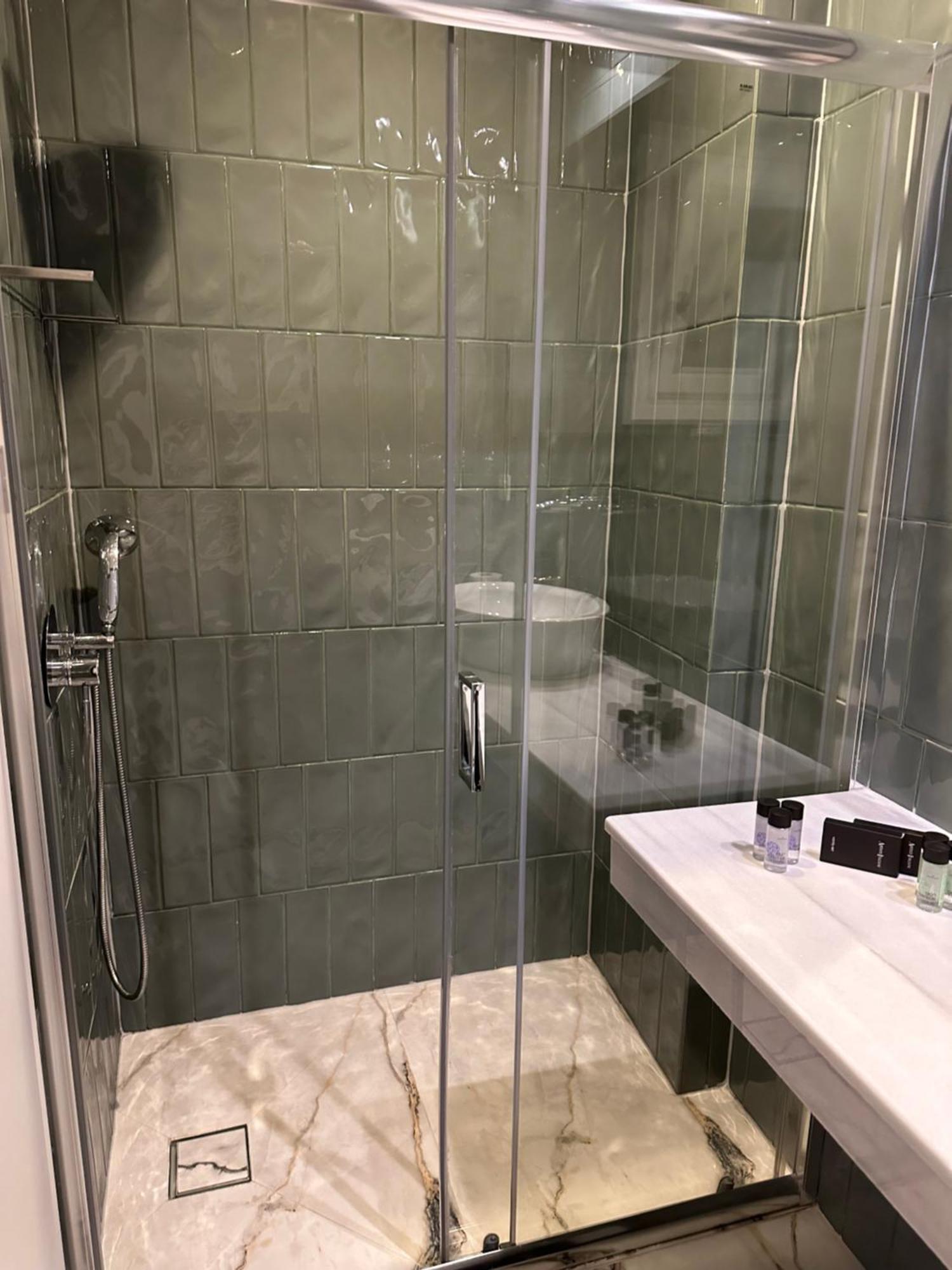 Belle Athenes - Luxury Rooms At Monastiraki Railway Station מראה חיצוני תמונה